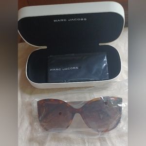 NWT Marc Jacobs Tortoiseshell Cateye Sunglasses+Case Marc 79/S 05LJ6 56▪︎17 135V